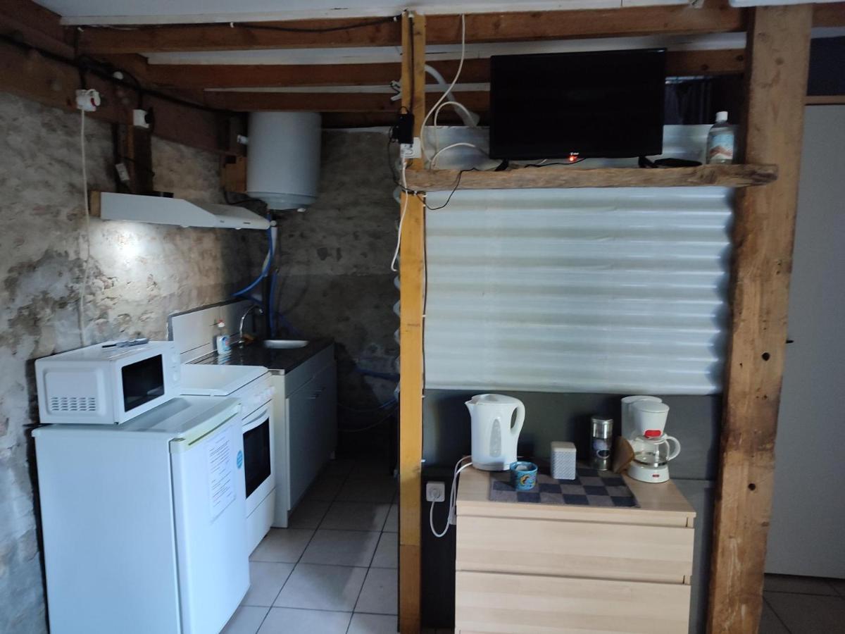 La Mini Ferme De Maelou Villa Sermaises Bagian luar foto
