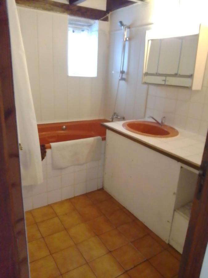 La Mini Ferme De Maelou Villa Sermaises Bagian luar foto