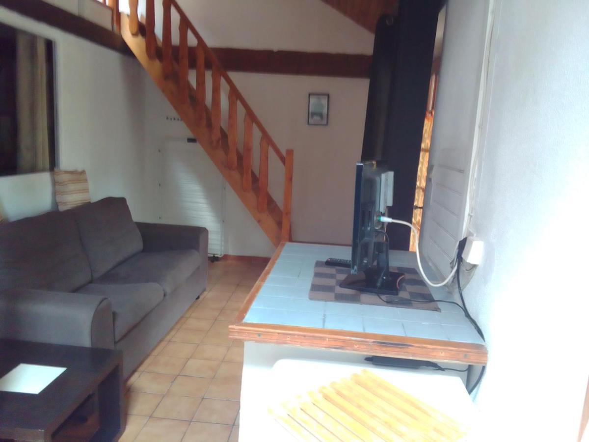 La Mini Ferme De Maelou Villa Sermaises Bagian luar foto